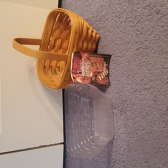 Longaberger Basket - Picture 4 of 4